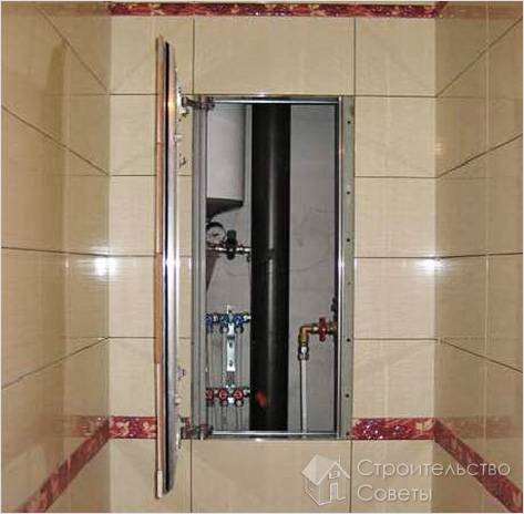 За дверцей в ванной