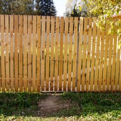 Варианты заборов для дома:  фото лучших новинок и красивого дизайна