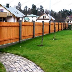 Варианты заборов для дома:  фото лучших новинок и красивого дизайна