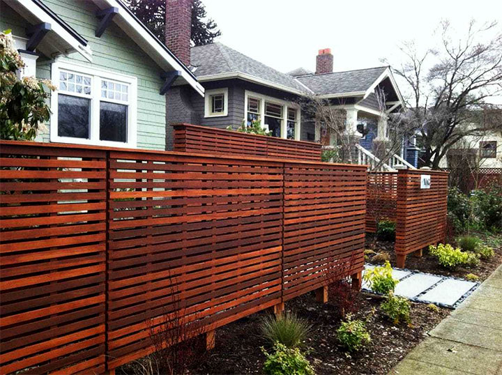 Сплошной забор из реек