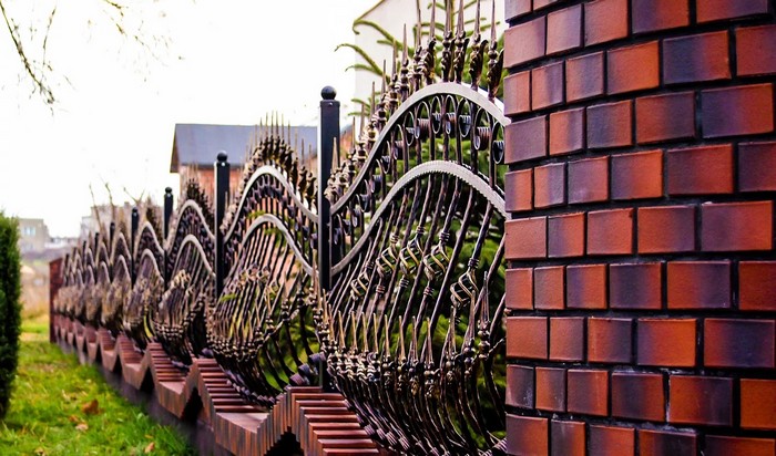 Зачем нужен забор