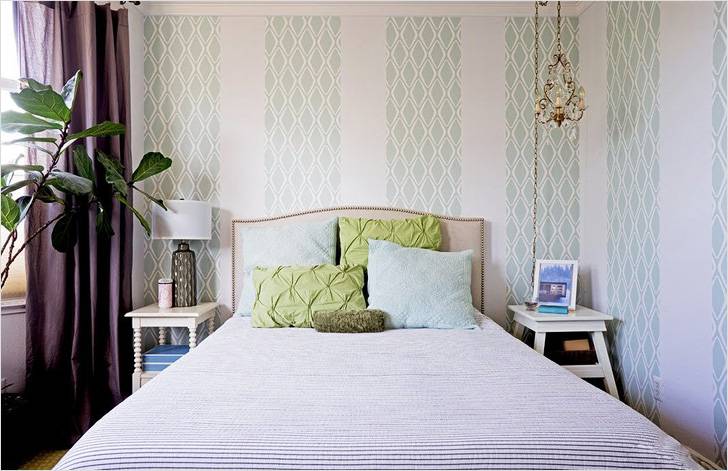Как выбрать обои для маленькой спальни