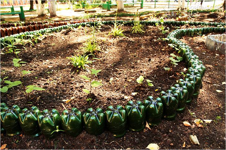 Из пластиковых бутылок