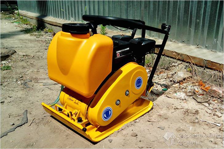 Как лучше добиться плотности с использованием виброплиты