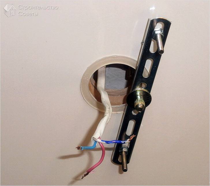 На натяжной потолок