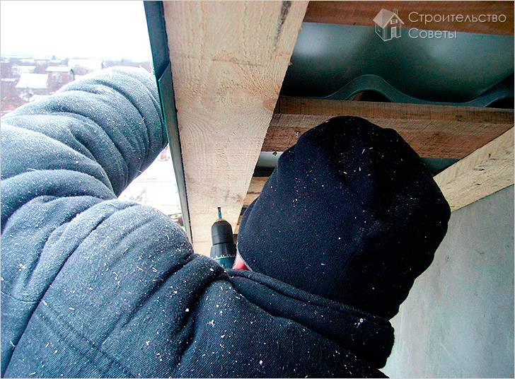 Изготовление каркаса под обрешетку карниза