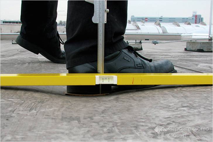 Устойчивость теплоизолятора PIR к пешеходной нагрузке