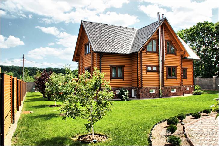 Загородный дом с участком