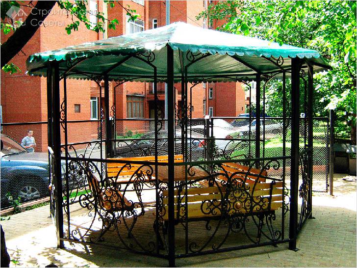 Шестигранная беседка