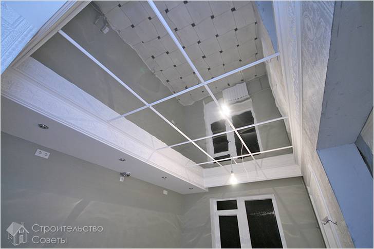 Зеркальный потолок своими руками