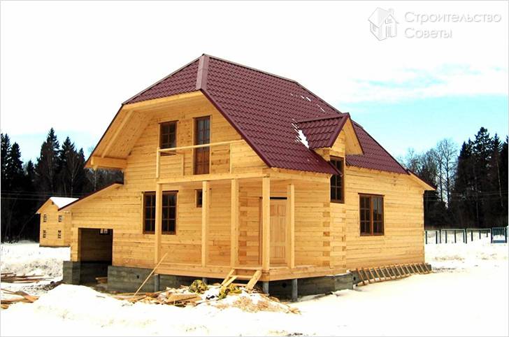 Дом с мансардой