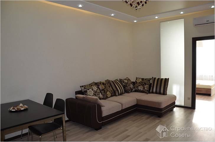 Благодаря машинной штукатурке стены очень ровные