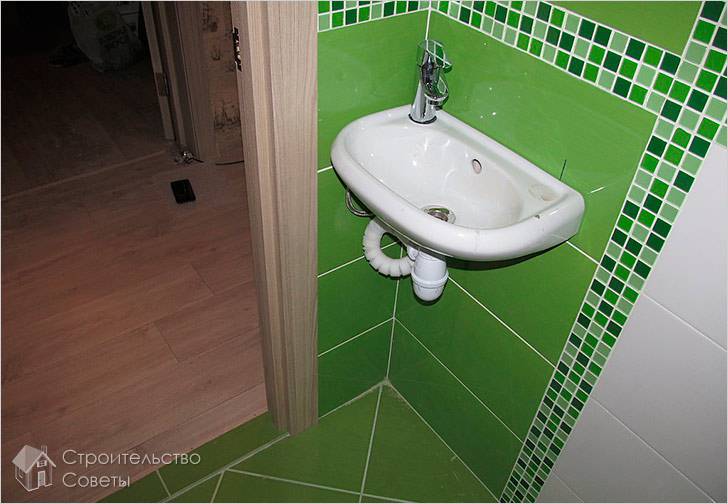 Как закрепить раковину к стене