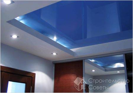 Преимущества и недостатки натяжных потолков