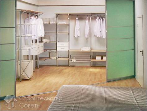 Из пластика