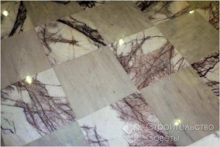 Каменный пол в загородном доме