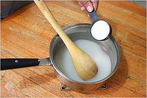 Клейстер из воды и крахмала