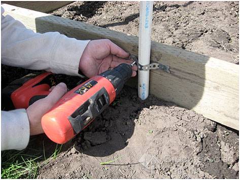 Крепление к основанию