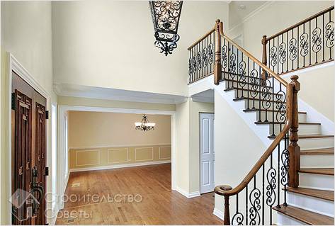 С кованными элементами