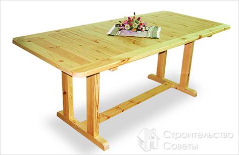 Из светлого дерева