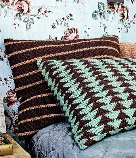 Вязаные чехлы на подушки