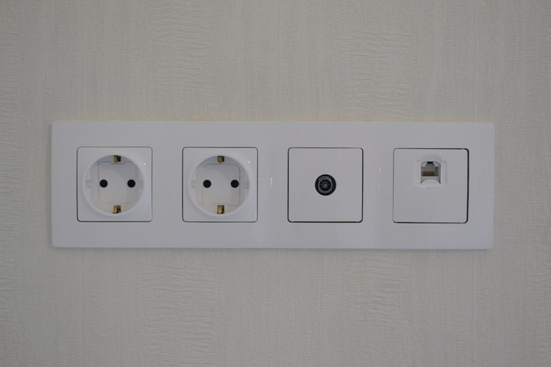 Как правильно подключить кабель к интернет розетке