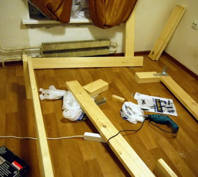Как сделать кровать своими руками: инструкция, советы, фото
