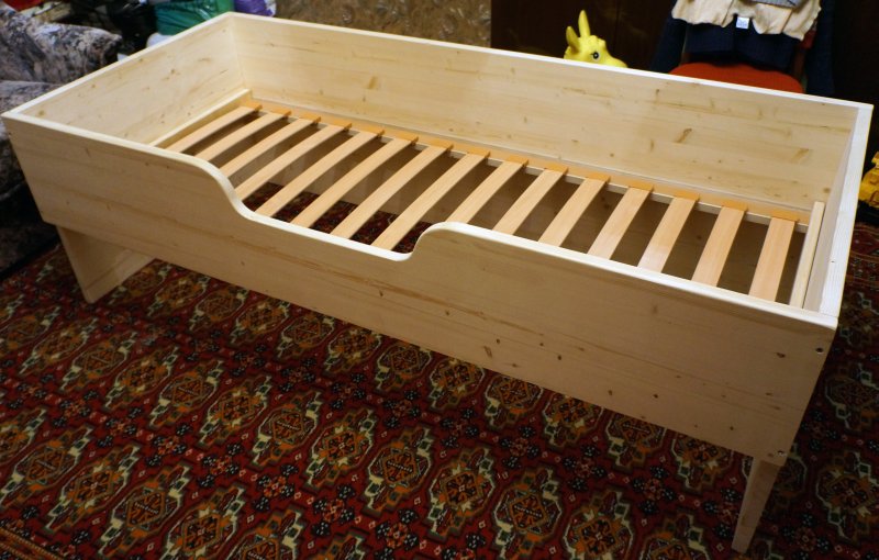 Как сделать кровать своими руками: инструкция, советы, фото