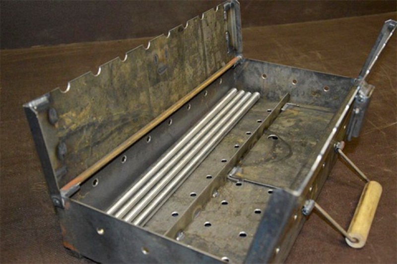 Как сделать мангал из металла своими руками: оптимальные размеры, особенности изготовления