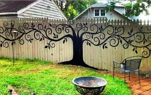 Деревянный забор: современные идеи создания красивой и надежной конструкции