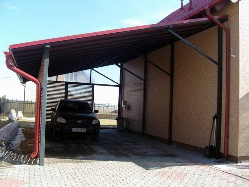 Современные навесы в ландшафтном дизайне: советы по выбору вида и материала