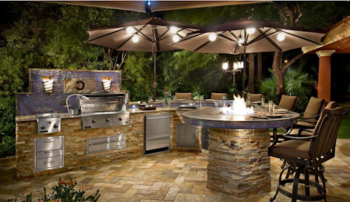 Зона барбекю в ландшафтном дизайне: идеи и советы по обустройству (100 фото)