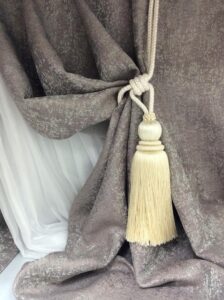 Шторы в дизайне интерьера