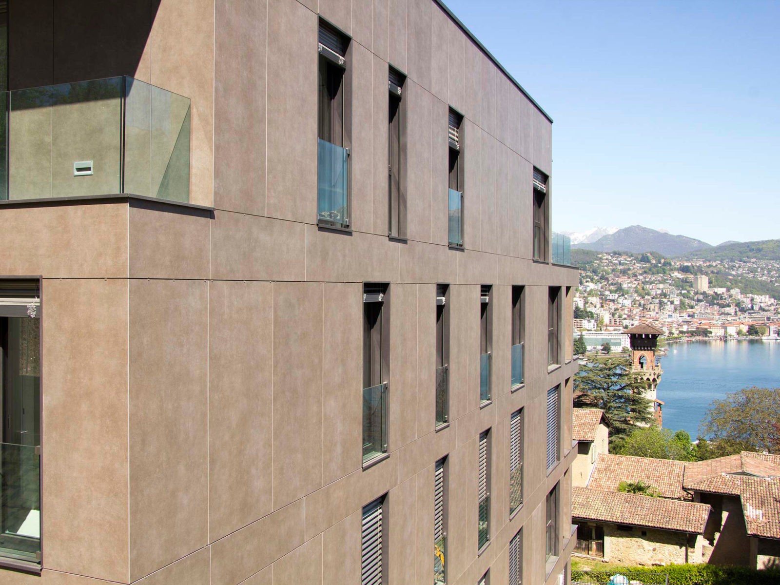 Вентилируемый фасад из керамогранита