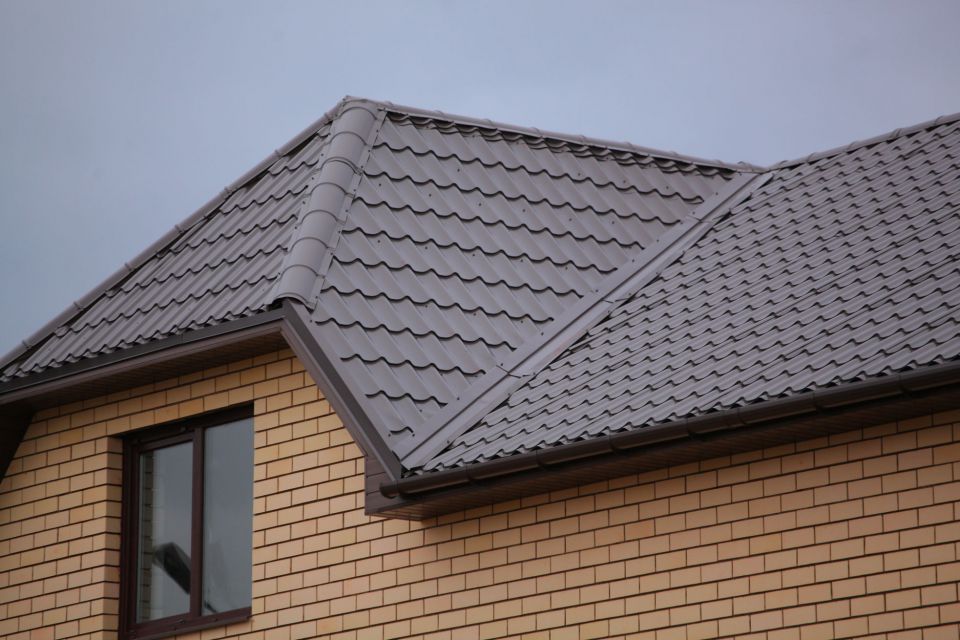 Кровельные материалы из тонколистовой стали с полимерными покрытиями