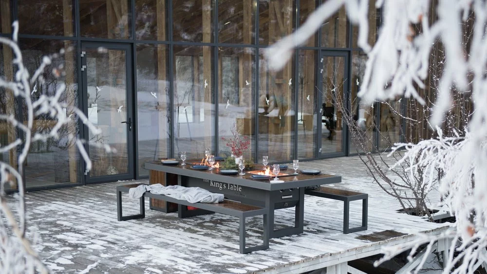 Стол со встроенным мангалом — особенности