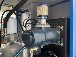 Управление давлением воздуха с помощью винтовых компрессоров