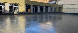 Промышленные и коммерческие крыши: чем отличается подход к ремонту и укладке