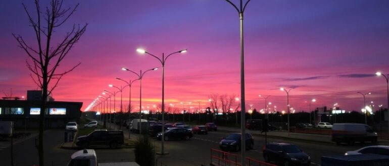 Изготовление опор освещения на заказ: когда это выгодно?