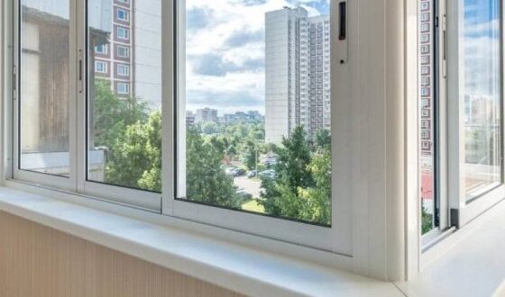 Теплое остекление: переход от балкона к полноценному пространству